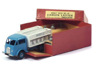 Lot 595 - DINKY TOYS (FRANCE) (1)