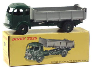 Lot 606 - DINKY TOYS (FRANCE) (1)