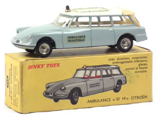 Lot 683 - DINKY TOYS (FRANCE) (1)