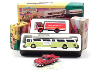 Lot 367 - CORGI TOYS (GB) (5)