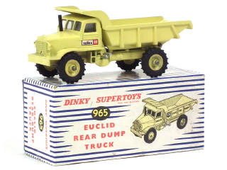 Lot 454 - DINKY TOYS (GB) (1)
