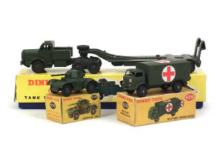 Lot 490 - DINKY TOYS (GB) (3)