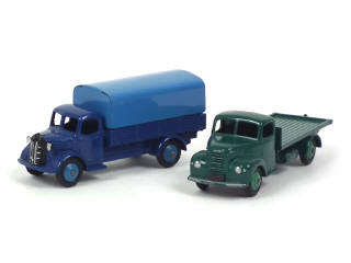 Lot 474 - DINKY TOYS (GB) (2)