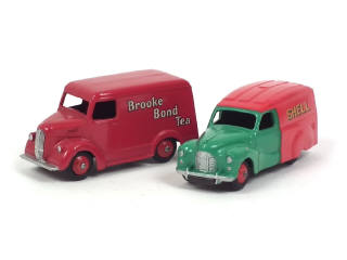 Lot 482 - DINKY TOYS (GB) (2)