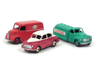 Lot 485 - DINKY TOYS (GB) (3)
