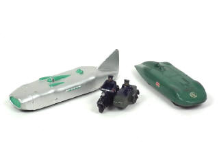 Lot 486 - DINKY TOYS (GB) (3)