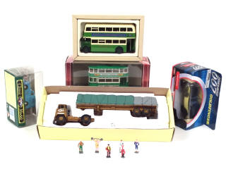 Lot 369 - CORGI TOYS (GB) (6)