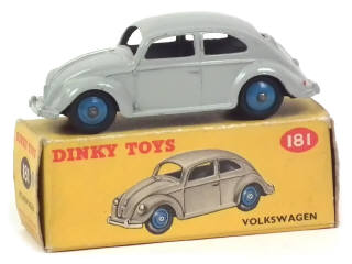 Lot 413 - DINKY TOYS (GB) (1)