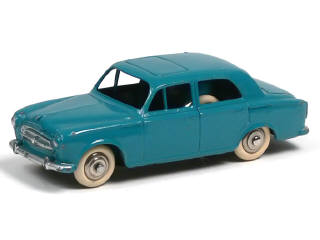 Lot 253 - DINKY TOYS (FRANCE) (1)