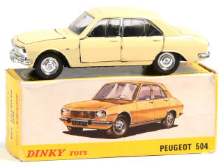 Lot 245 - DINKY TOYS (FRANCE) (1)