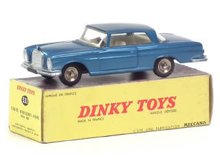 Lot 603 - DINKY TOYS (FRANCE) (1)
