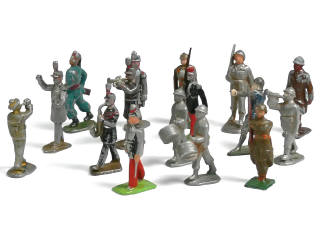 Lot 219 - DIVERS (16)