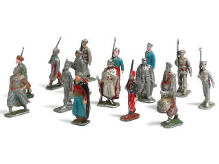 Lot 220 - DIVERS (16)