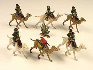 Lot 802 - FIGURINES en fonte d'aluminium (1)