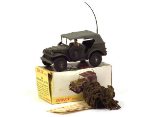 Lot 815 - DINKY TOYS (FRANCE) (1)