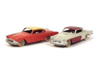 Lot 751 - DINKY TOYS (FRANCE) (2)