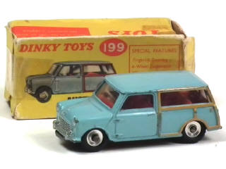 Lot 419 - DINKY TOYS (GB) (1)