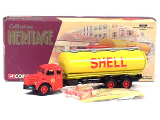 Lot 319 - CORGI TOYS (GB) (1)