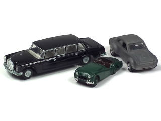 Lot 446 - DINKY TOYS (GB) (3)