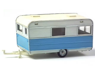 Lot 142 - DINKY TOYS (FRANCE) (1)