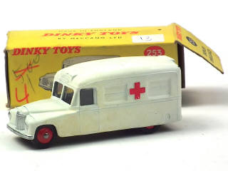 Lot 204 - DINKY TOYS (GB) (1)