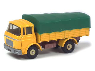Lot 197 - DINKY TOYS (FRANCE) (1)