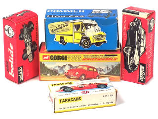 Lot 476 - DIVERS (5)