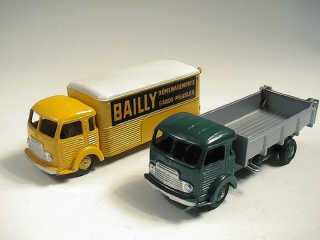 Lot 732 - DINKY TOYS (FRANCE) (2)