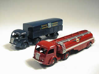 Lot 739 - DINKY TOYS (FRANCE) (2)