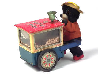 Lot 328 - CRAGSTAN TOY (JAPON) (1)