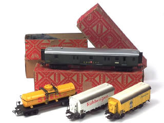 Lot 285 - MÄRKLIN 'HO' (ALLEMAGNE) (4)