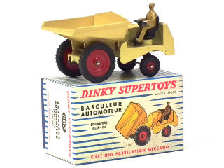 Lot 487 - DINKY TOYS (FRANCE) (1)