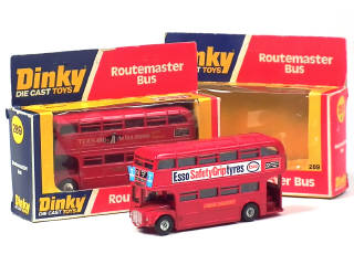 Lot 453 - DINKY TOYS (GB) (2)