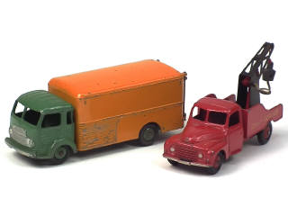 Lot 493 - DINKY TOYS (FRANCE) (2)