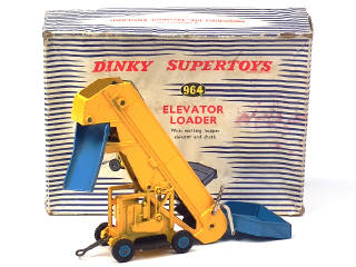 Lot 428 - DINKY TOYS (GB) (1)