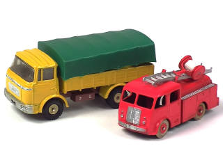 Lot 496 - DINKY TOYS (FRANCE) (2)