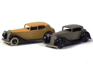 Lot 433 - DINKY TOYS (GB) (2)