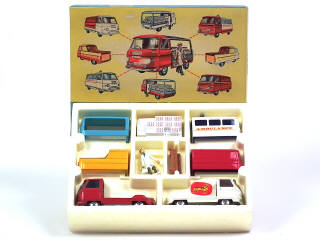 Lot 272 - CORGI TOYS (GB) (1)