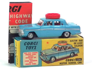 Lot 304 - CORGI TOYS (GB) (1)