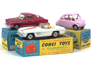 Lot 352 - CORGI TOYS (GB) (3)