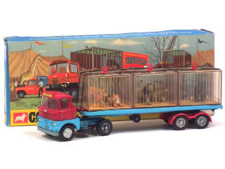Lot 275 - CORGI TOYS (GB) (1)