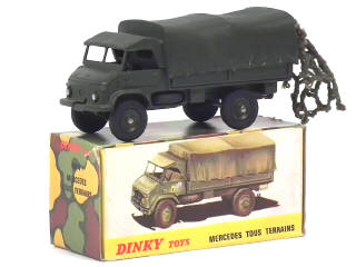 Lot 198 - DINKY TOYS (FRANCE) (1)
