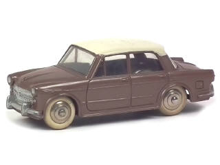 Lot 241 - DINKY TOYS (FRANCE) (1)