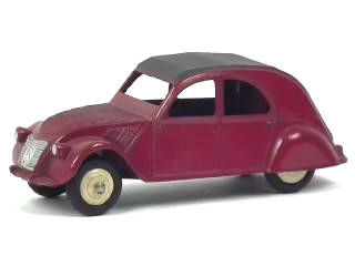 Lot 217 - DINKY TOYS (FRANCE) (1)