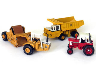 Lot 239 - ERTL (USA) (3)