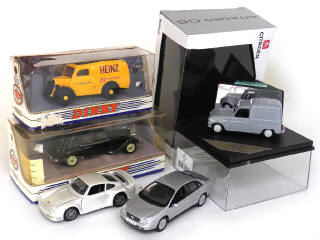 Lot 287 - DIVERS (5)