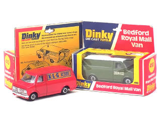 Lot 463 - DINKY TOYS (GB) (2)