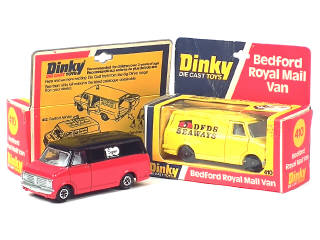 Lot 464 - DINKY TOYS (GB) (2)