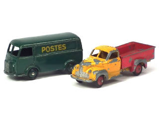 Lot 549 - DINKY TOYS (FRANCE) (2)