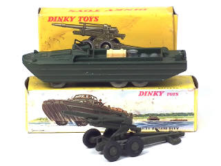 Lot 545 - DINKY TOYS (FRANCE) (2)